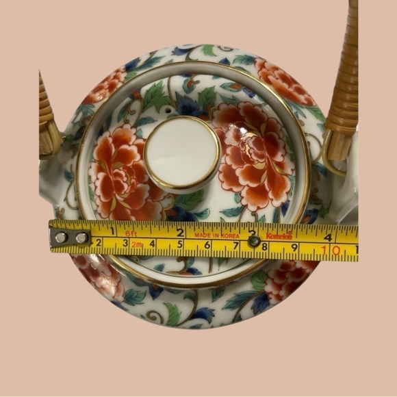 Vintage Takahashi-style Japanese
Teapot Bamboo Sakura Peony
Blossoms - Picture 10 of 13